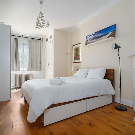 Guestready - Former Pub-Turned-One Bedroom Flat Londen Buitenkant foto